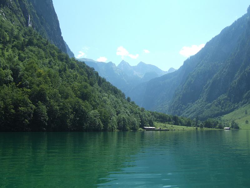 2009-08- (80).JPG - Die Südspitze des Königssees mit der Salet-Alm